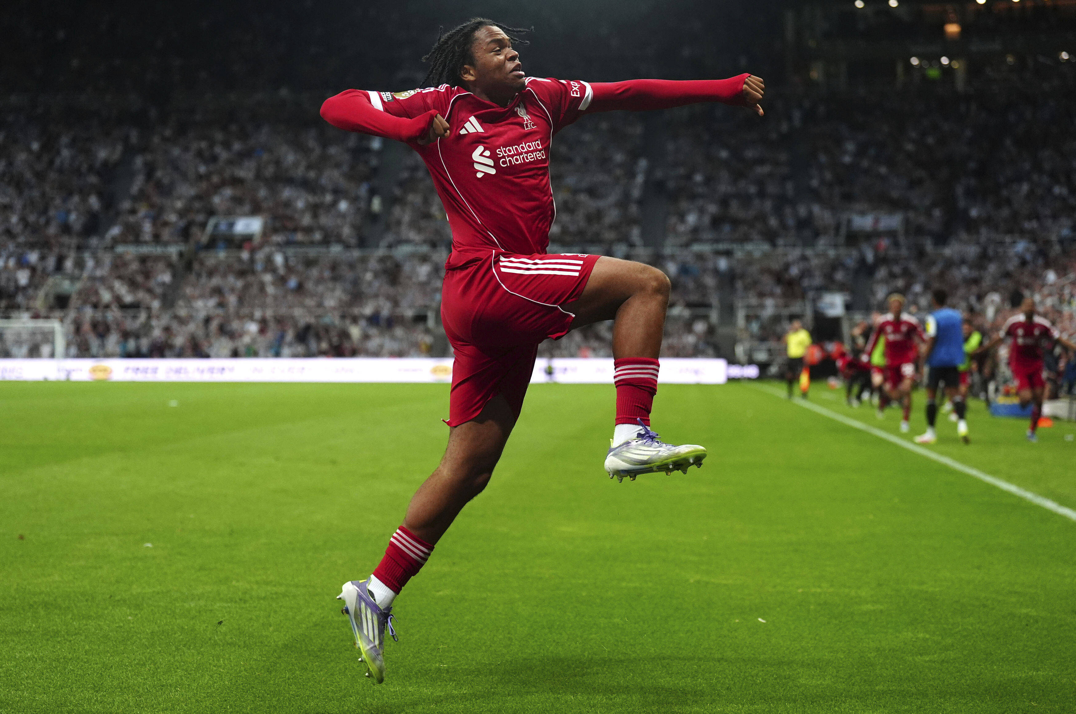 英超｜利物浦客胜纽卡斯尔联 不满17岁小将献“绝杀”